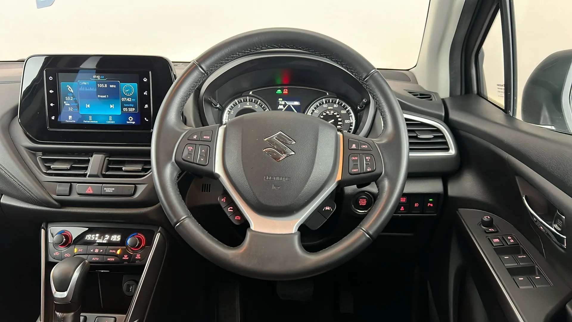 2023 SUZUKI S-CROSS MOTION HEV AUTO 2023 SUZUKI S-CROSS MOTION HEV AUTO