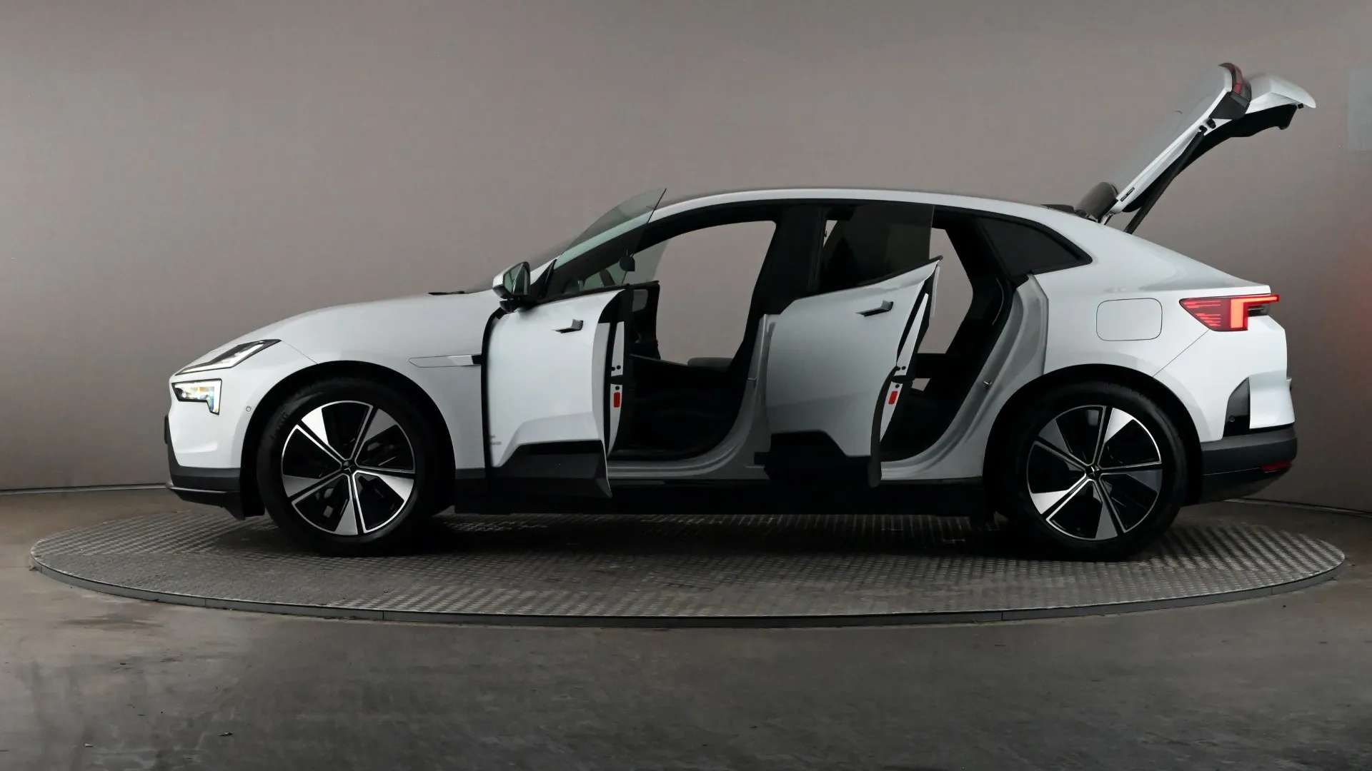 2025 POLESTAR 4 2025 POLESTAR 4