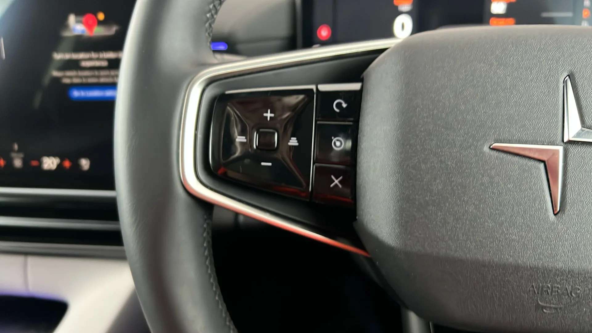 2025 POLESTAR 4 2025 POLESTAR 4