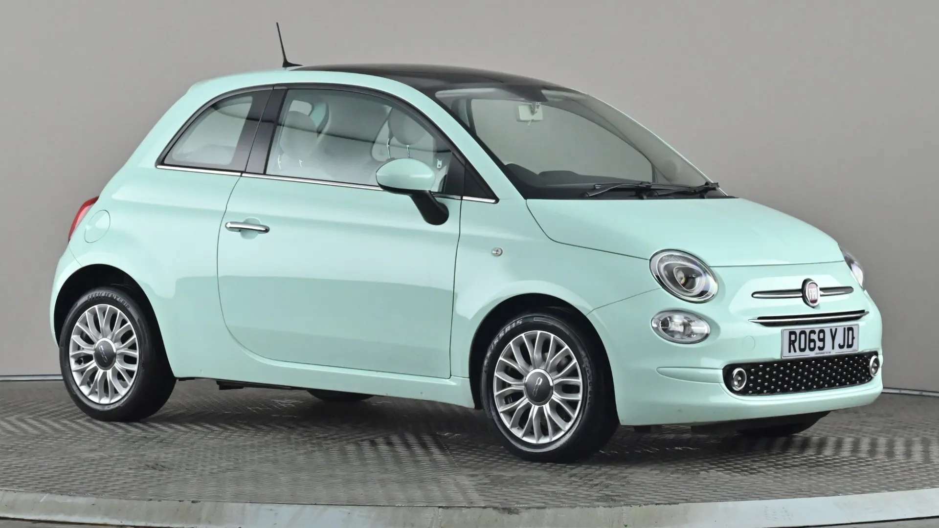 A 2019 FIAT 500 1.2 Lounge Dualogic A 2019 FIAT 500 1.2 Lounge Dualogic