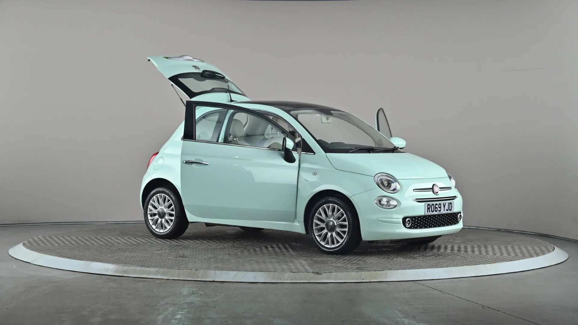 2019 FIAT 500 2019 FIAT 500