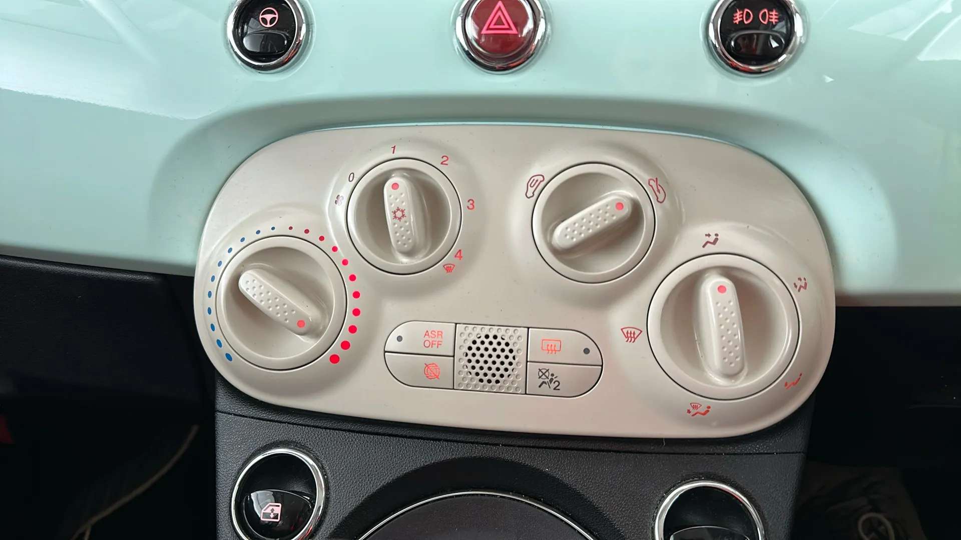 2019 FIAT 500 2019 FIAT 500