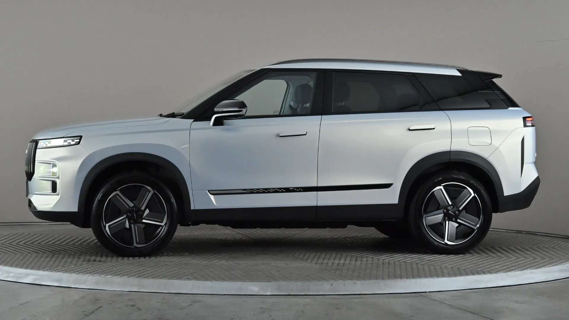 A 2026 JAECOO 7 1.5T SHS-P Luxury Auto A 2026 JAECOO 7 1.5T SHS-P Luxury Auto