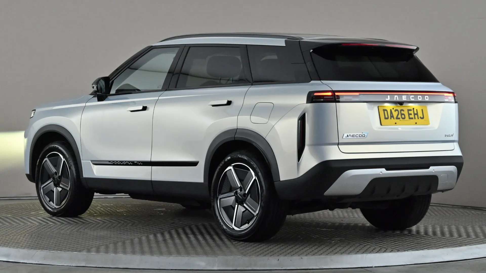 A 2026 JAECOO 7 1.5T SHS-P Luxury Auto A 2026 JAECOO 7 1.5T SHS-P Luxury Auto