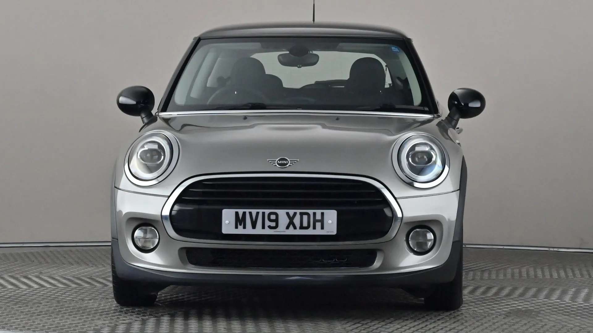 A 2019 MINI HATCH 1.5 Cooper Classic II A 2019 MINI HATCH 1.5 Cooper Classic II