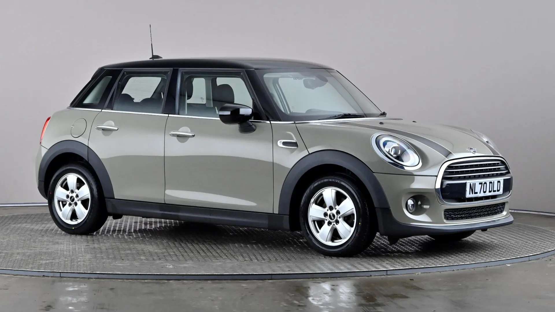 A 2020 MINI HATCH 1.5 Cooper Classic II A 2020 MINI HATCH 1.5 Cooper Classic II