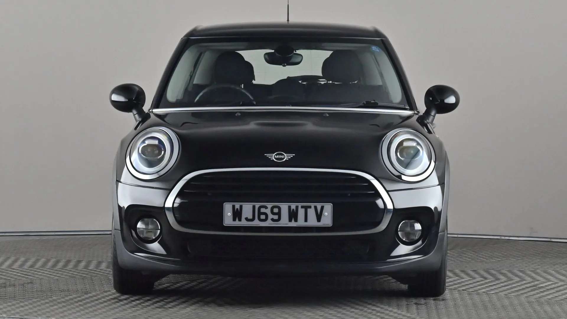 A 2019 MINI HATCH 1.5 Cooper Classic II A 2019 MINI HATCH 1.5 Cooper Classic II