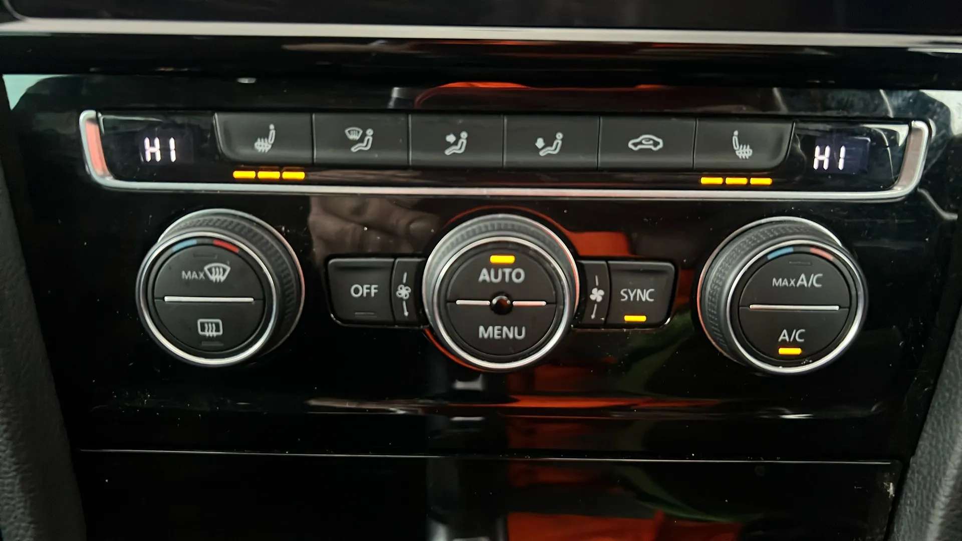 2019 VOLKSWAGEN GOLF 2019 VOLKSWAGEN GOLF