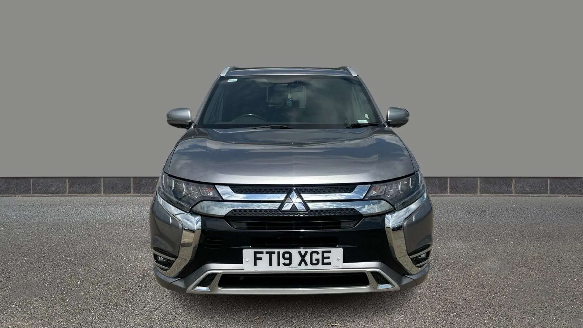 A 2019 MITSUBISHI OUTLANDER 2.4 PHEV 4h Auto A 2019 MITSUBISHI OUTLANDER 2.4 PHEV 4h Auto