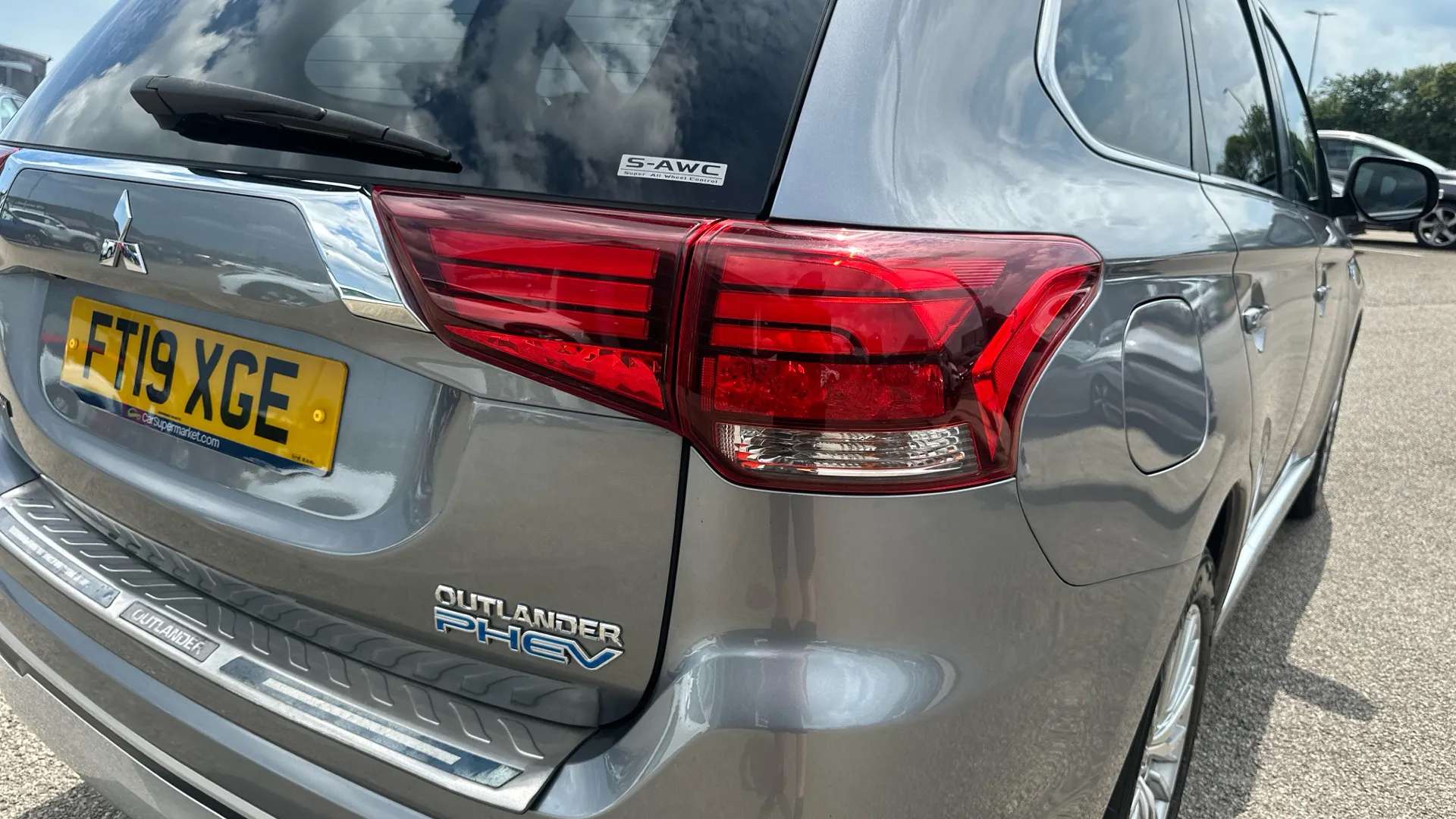 2019 MITSUBISHI OUTLANDER 2019 MITSUBISHI OUTLANDER