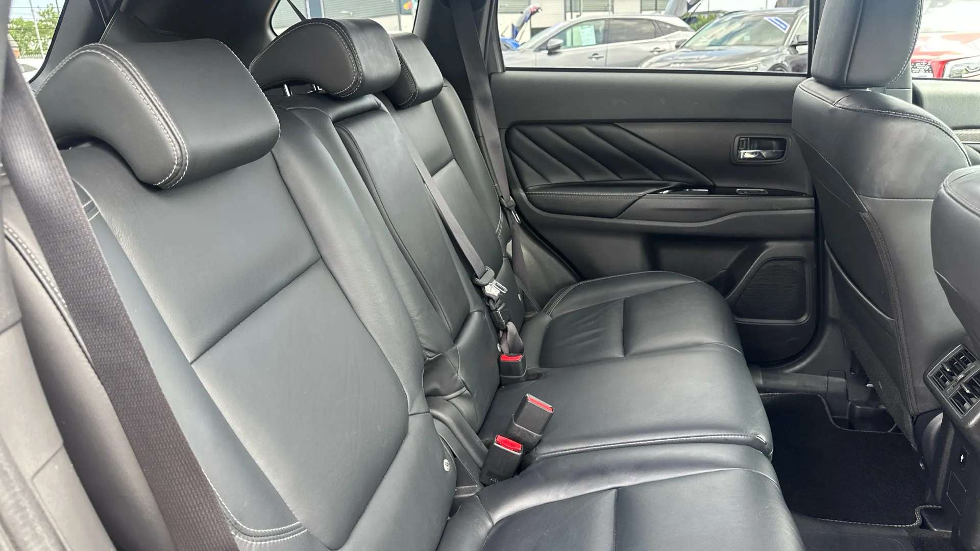 2019 MITSUBISHI OUTLANDER 2019 MITSUBISHI OUTLANDER