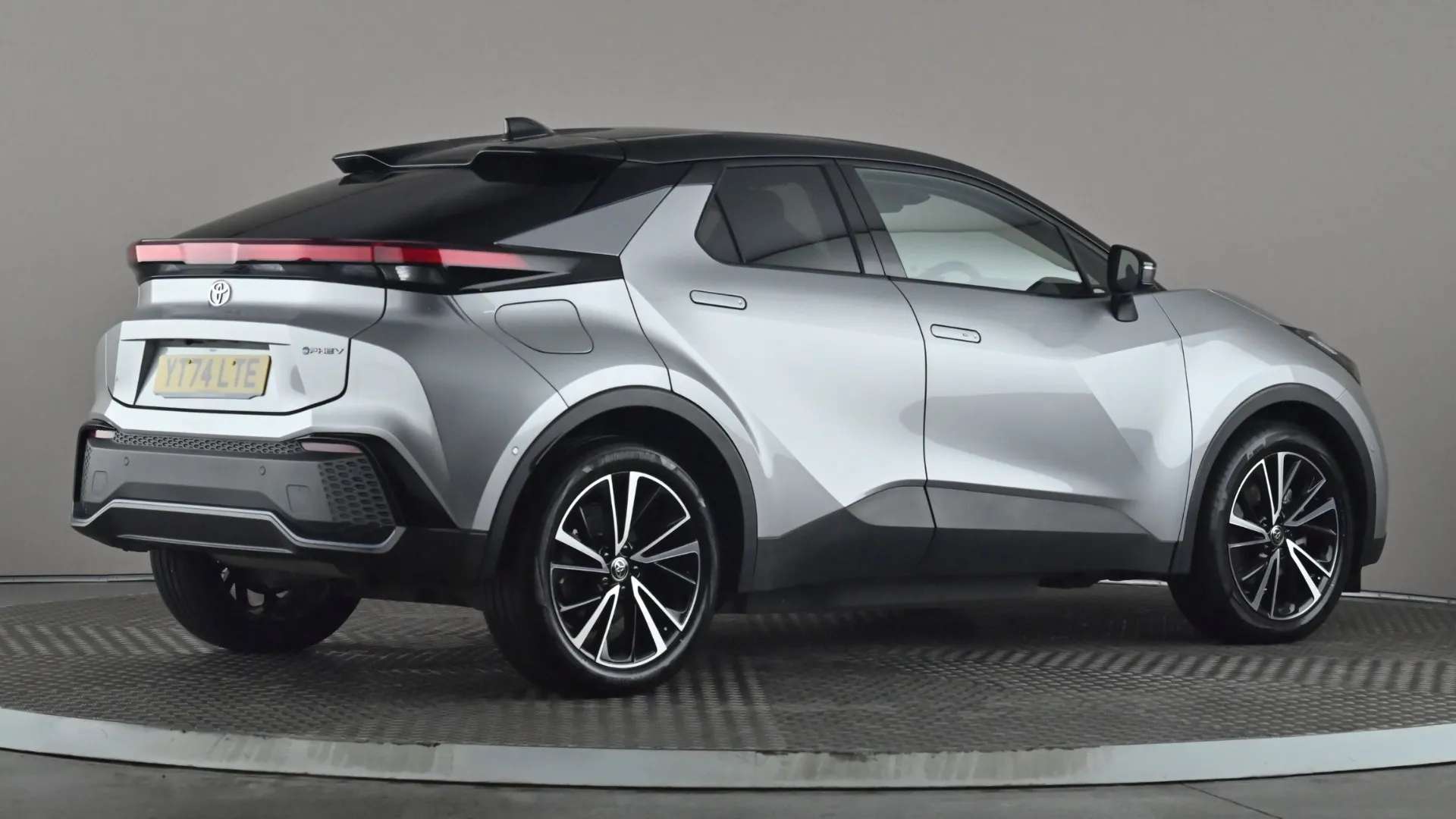 2024 TOYOTA C-HR 2024 TOYOTA C-HR