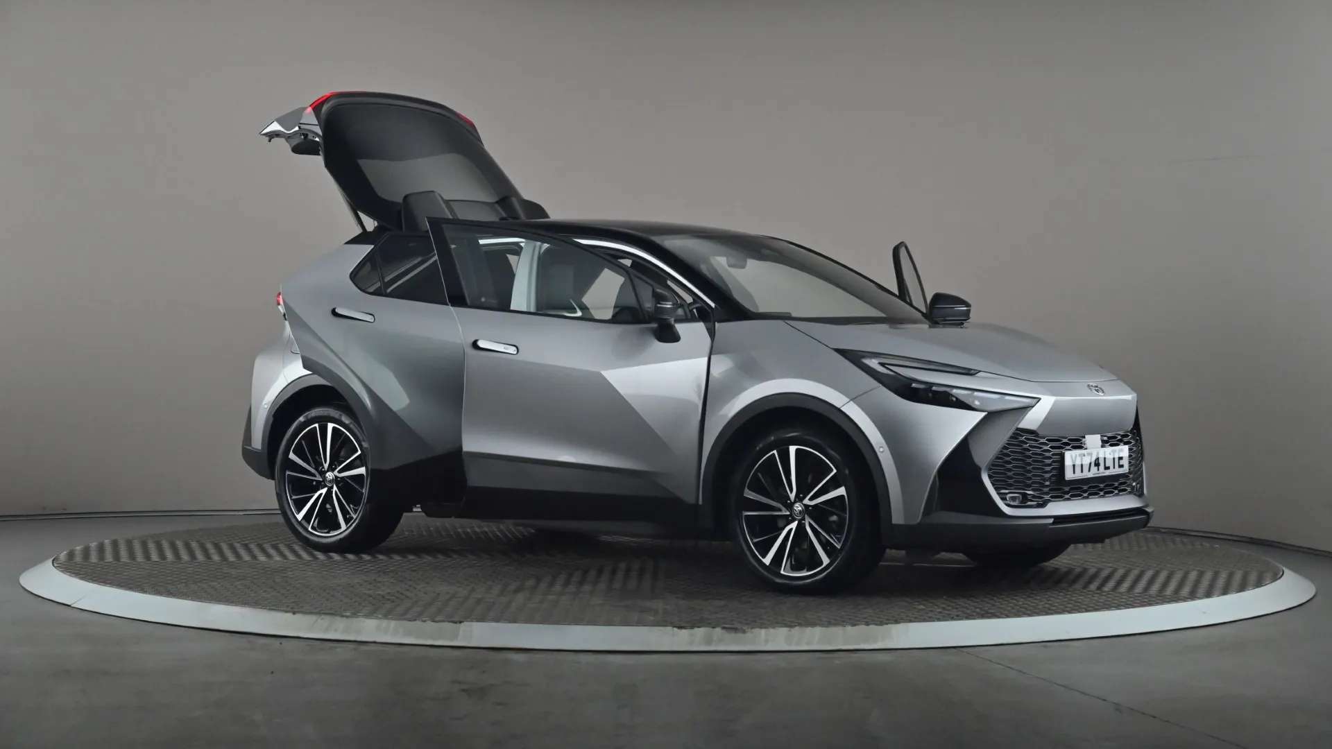 2024 TOYOTA C-HR 2024 TOYOTA C-HR
