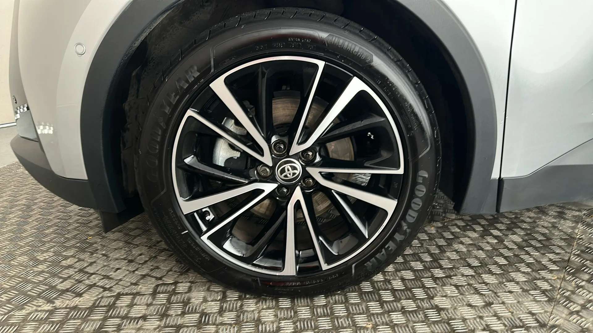 2024 TOYOTA C-HR 2024 TOYOTA C-HR