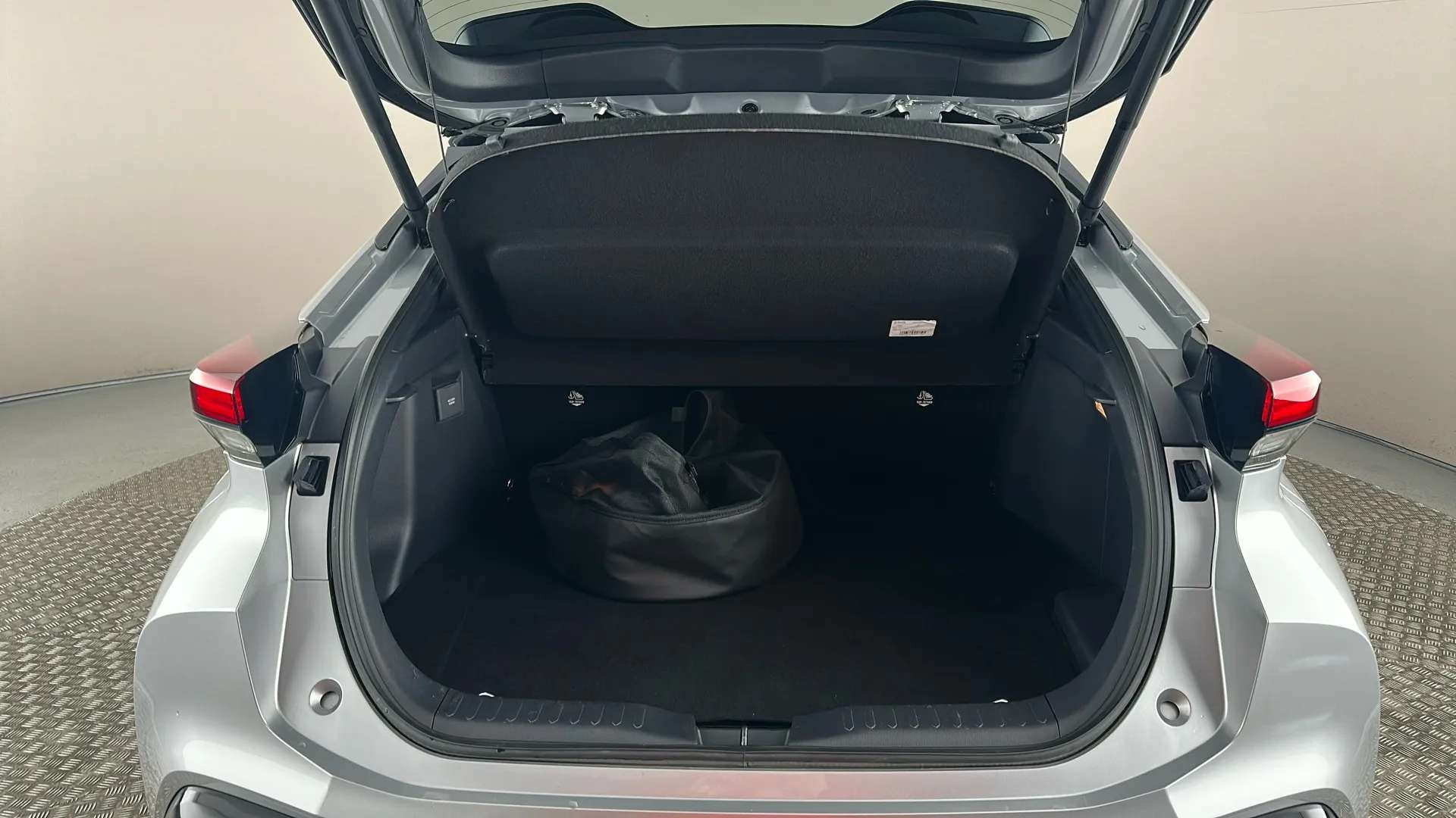 2024 TOYOTA C-HR 2024 TOYOTA C-HR