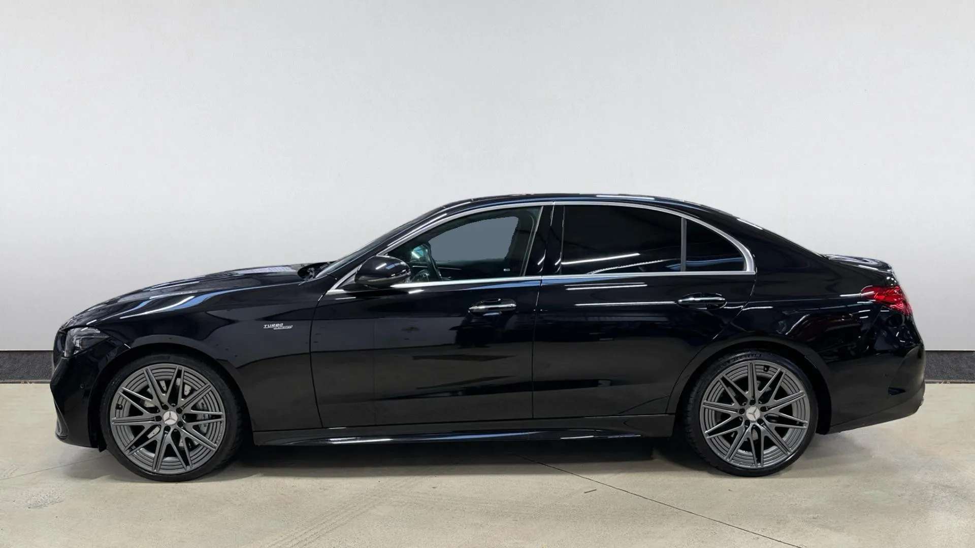 A 2023 MERCEDES-BENZ C CLASS C43 4Matic Premium Plus 9G-Tronic A 2023 MERCEDES-BENZ C CLASS C43 4Matic Premium Plus 9G-Tronic