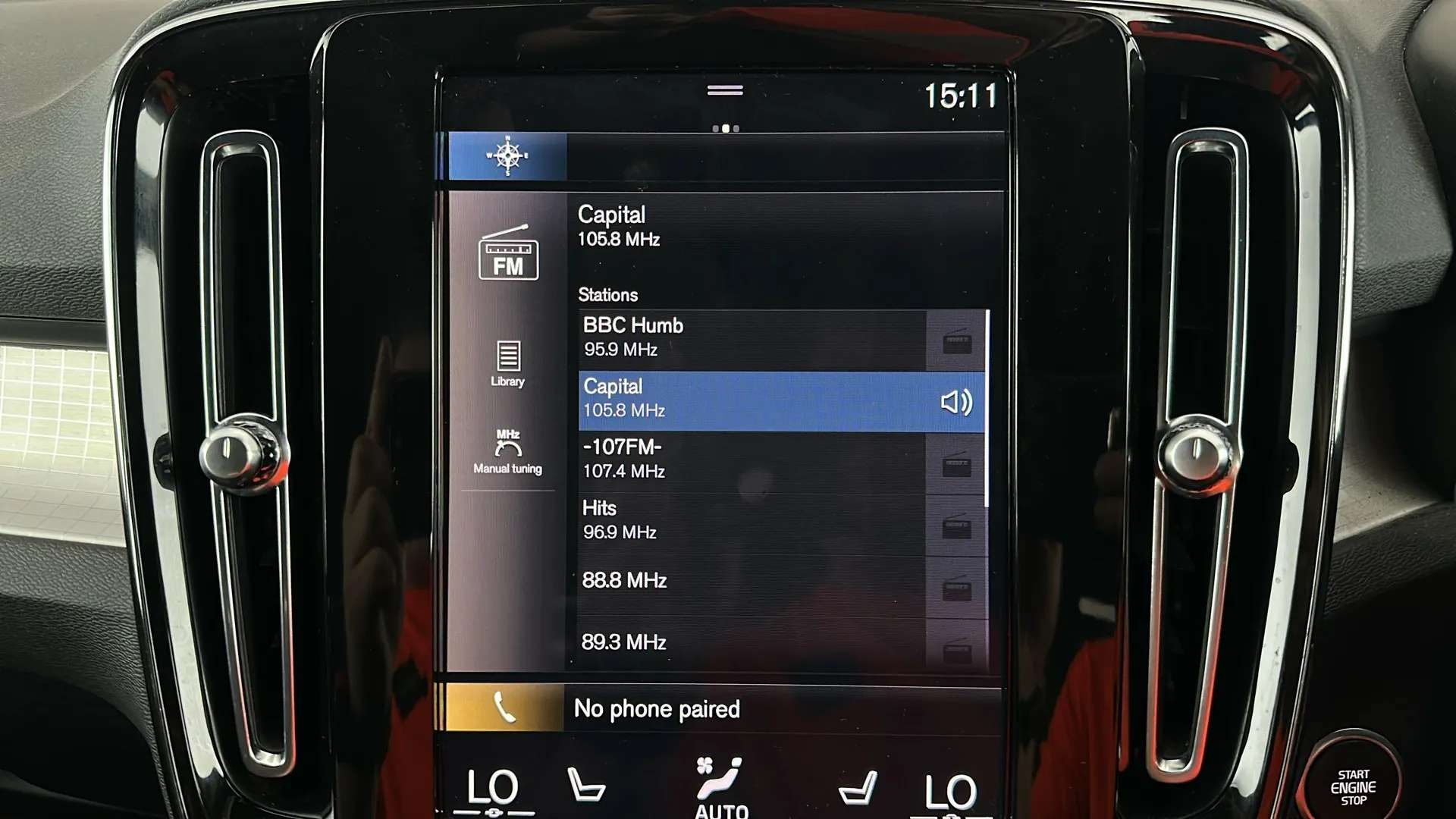 2023 VOLVO XC40 2023 VOLVO XC40