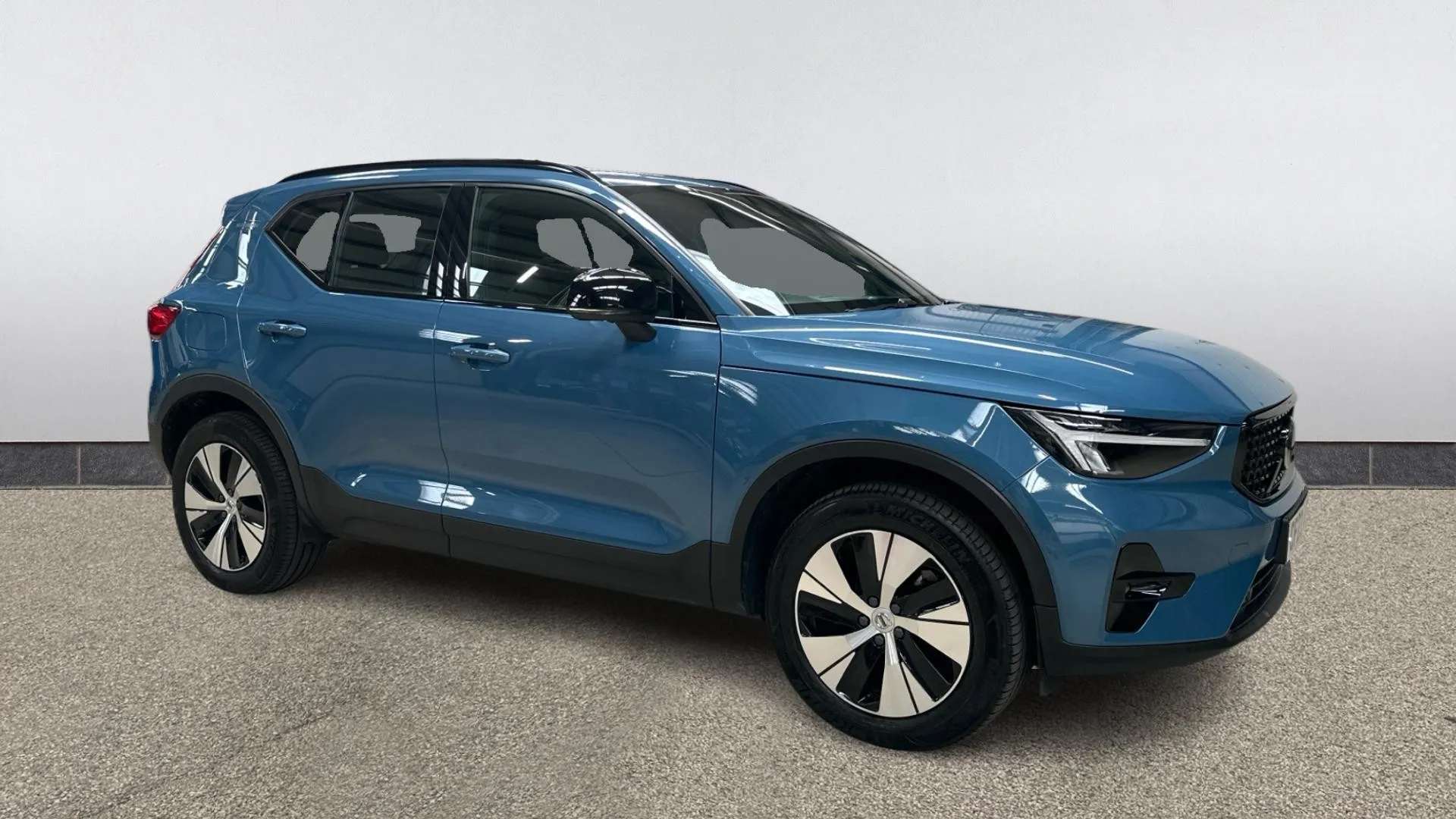A 2023 VOLVO XC40 1.5 T4 Recharge PHEV Plus Dark Auto A 2023 VOLVO XC40 1.5 T4 Recharge PHEV Plus Dark Auto