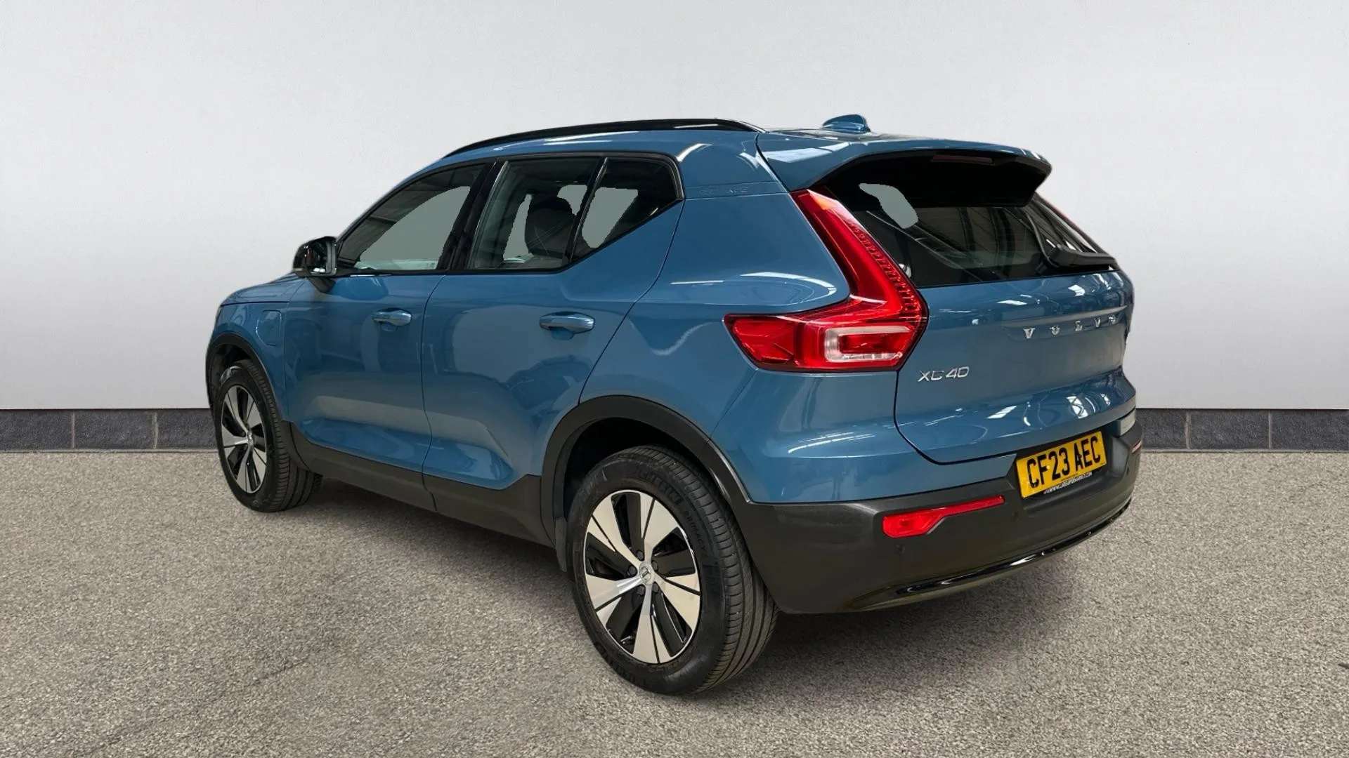 A 2023 VOLVO XC40 1.5 T4 Recharge PHEV Plus Dark Auto A 2023 VOLVO XC40 1.5 T4 Recharge PHEV Plus Dark Auto