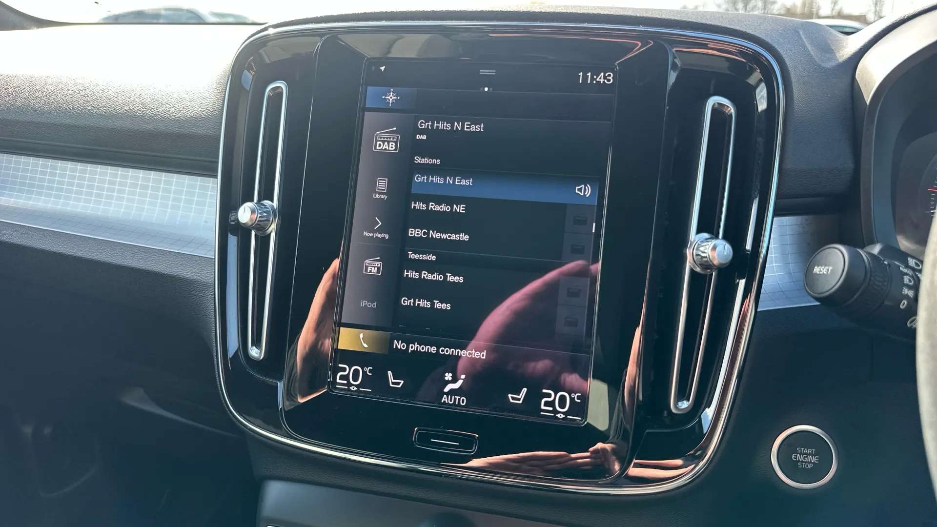 2023 VOLVO XC40 2023 VOLVO XC40