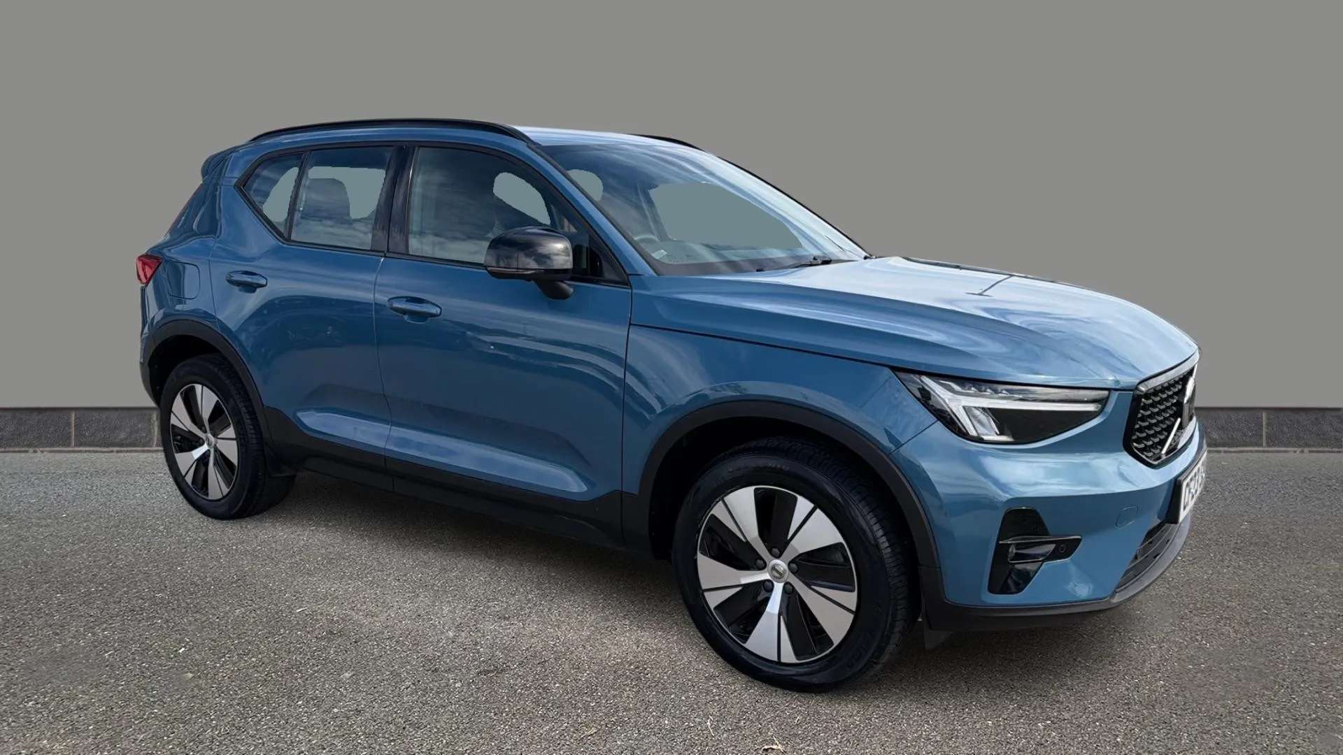A 2023 VOLVO XC40 1.5 T4 Recharge PHEV Plus Dark Auto A 2023 VOLVO XC40 1.5 T4 Recharge PHEV Plus Dark Auto