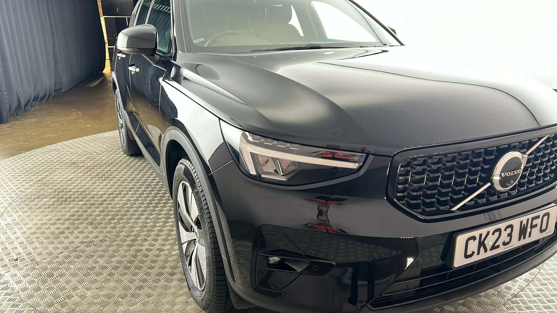2023 VOLVO XC40 2023 VOLVO XC40