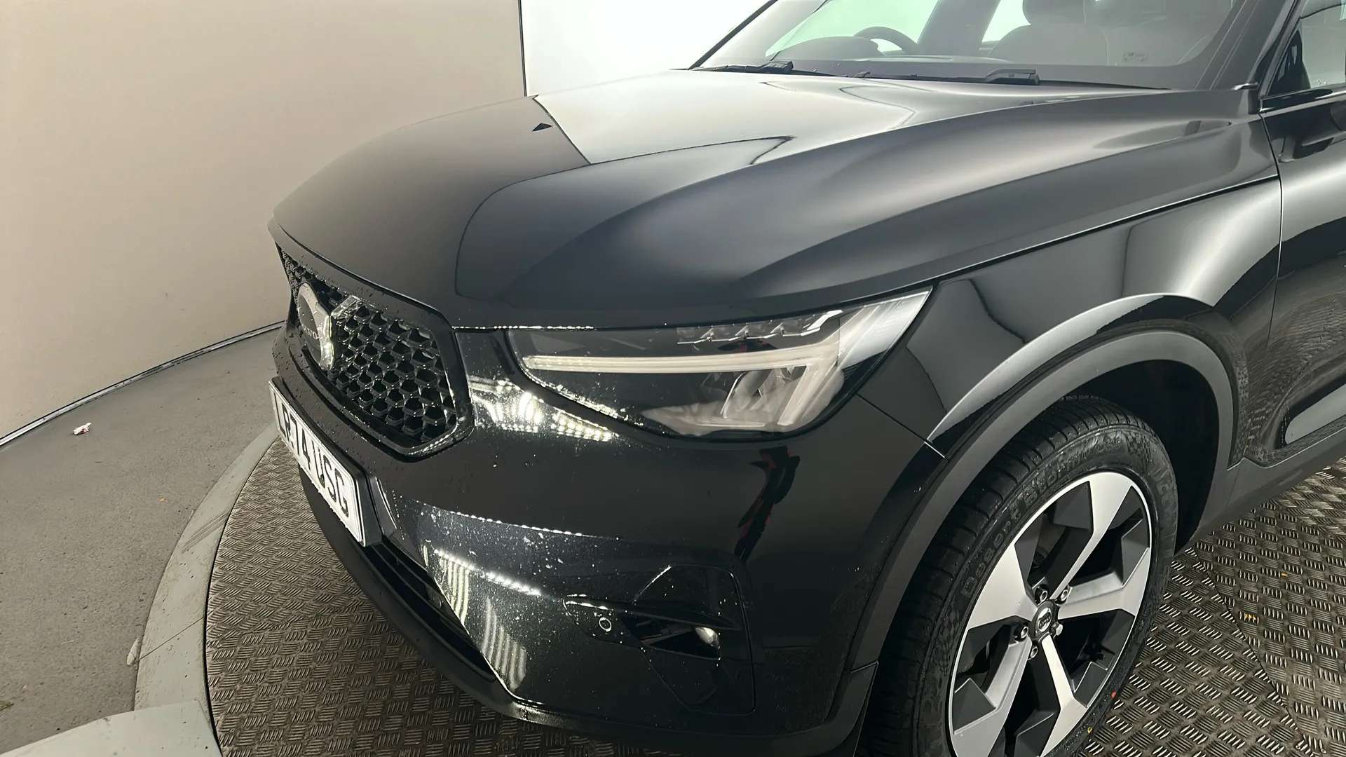 2024 VOLVO XC40 2024 VOLVO XC40