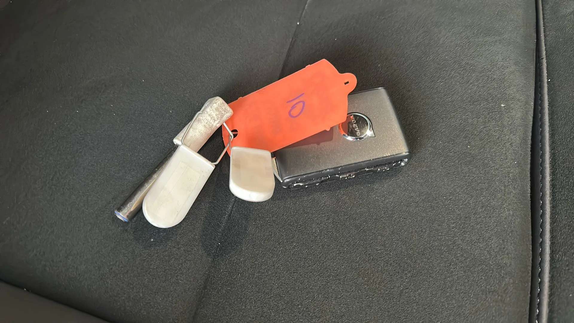 2024 VOLVO XC40 2024 VOLVO XC40