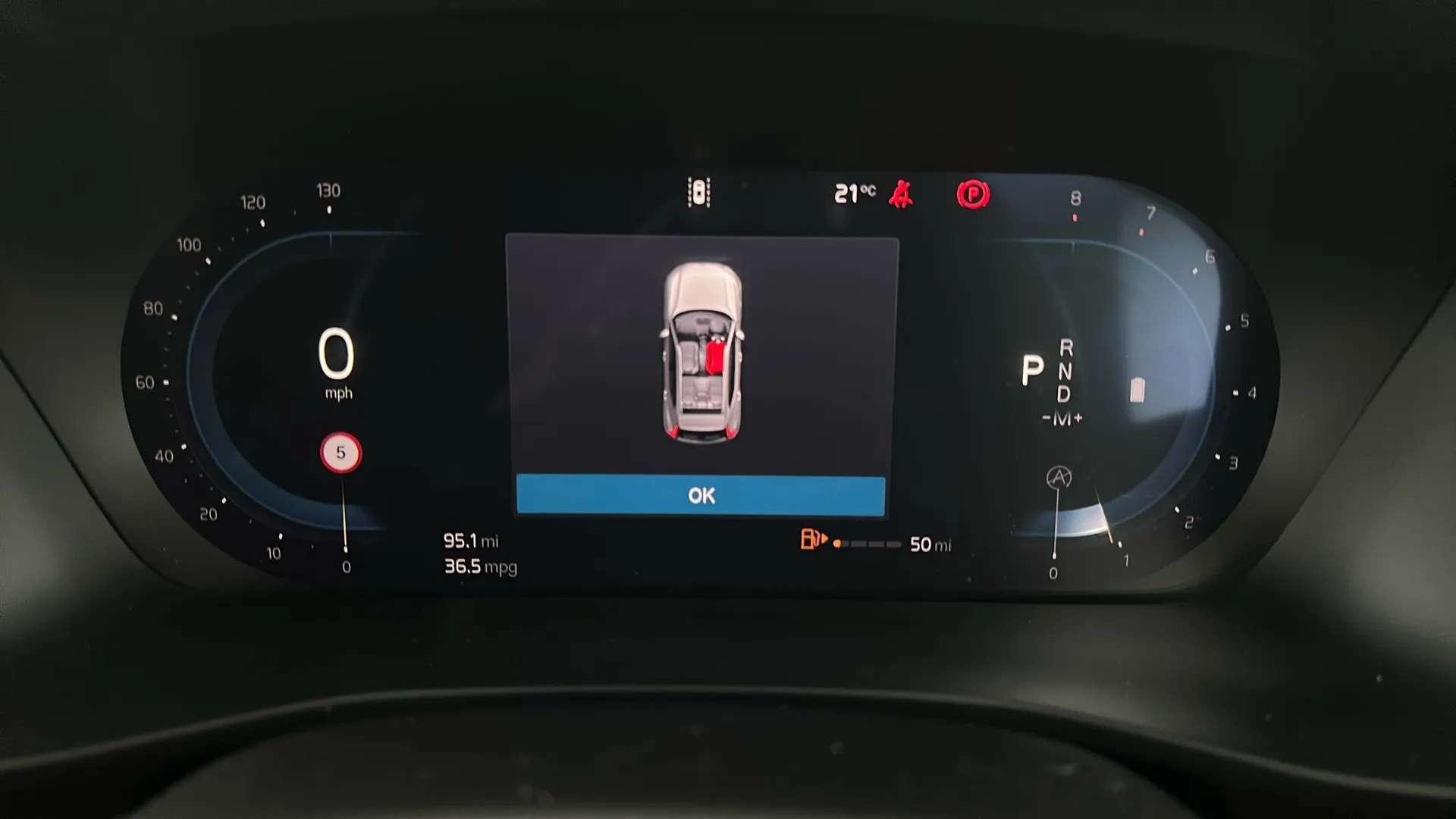 2025 VOLVO XC40 2025 VOLVO XC40