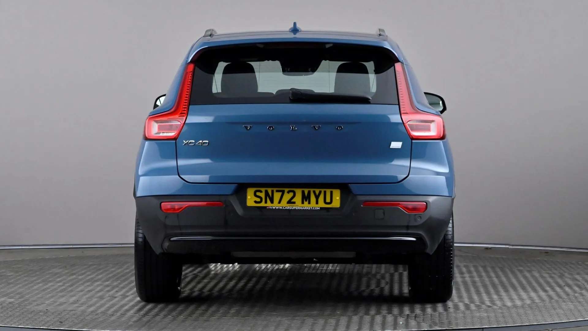 2022 VOLVO XC40 2022 VOLVO XC40