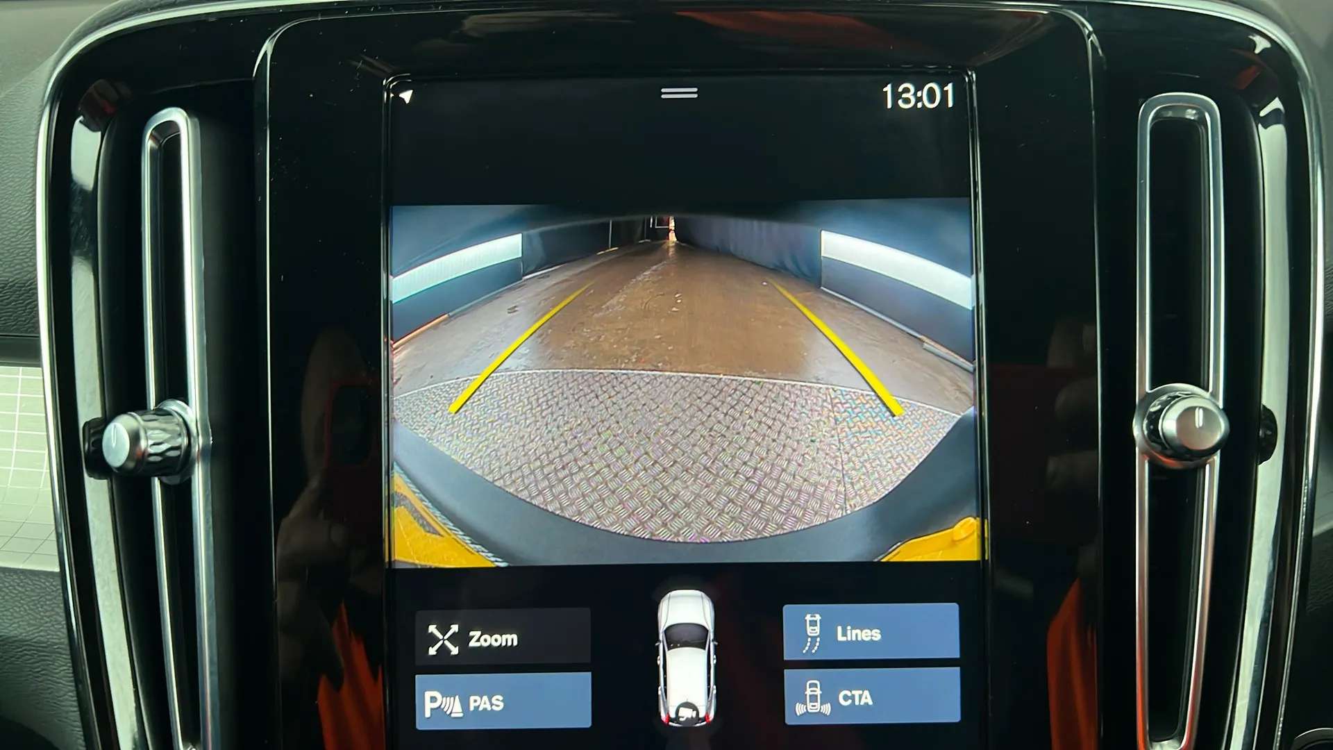 2022 VOLVO XC40 2022 VOLVO XC40