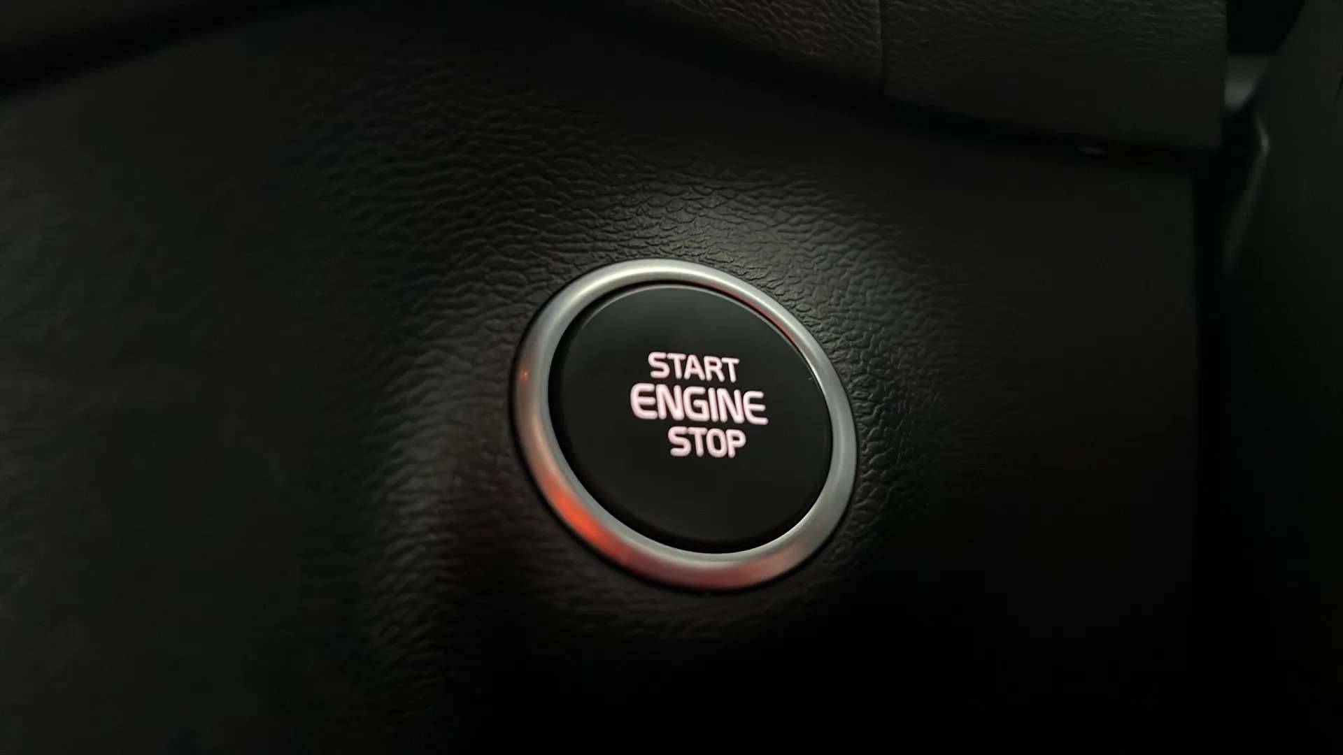 2022 VOLVO XC40 2022 VOLVO XC40