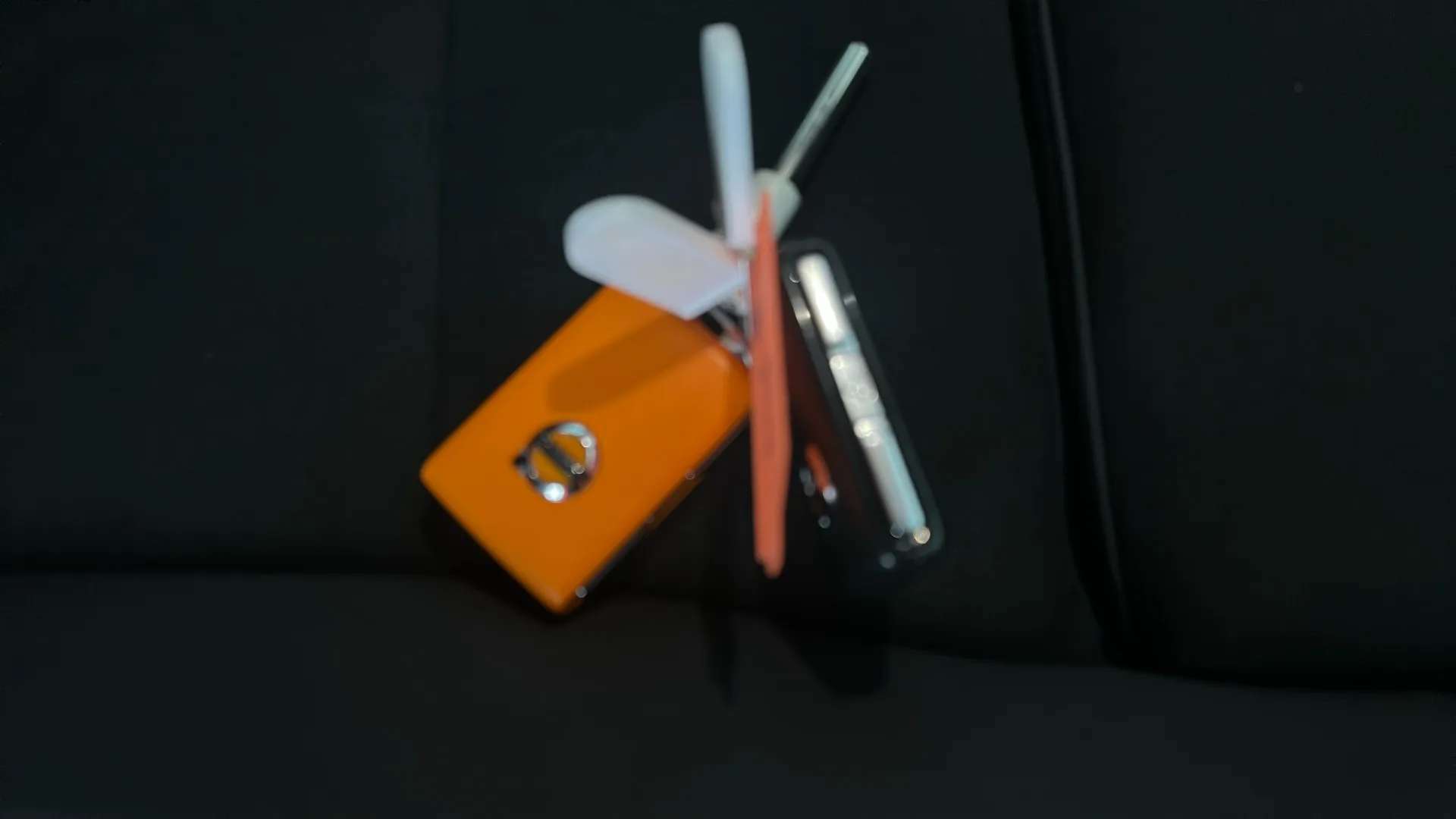 2024 VOLVO XC40 2024 VOLVO XC40