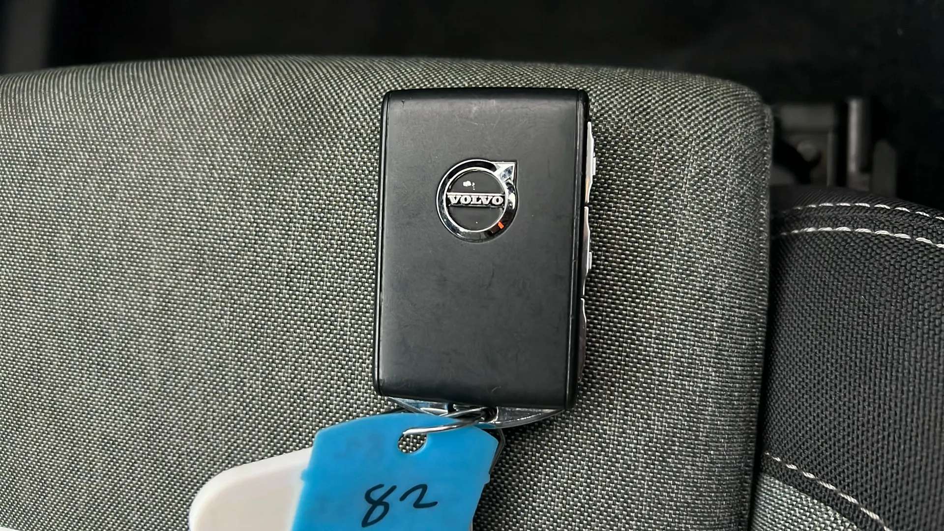 2023 VOLVO XC40 2023 VOLVO XC40