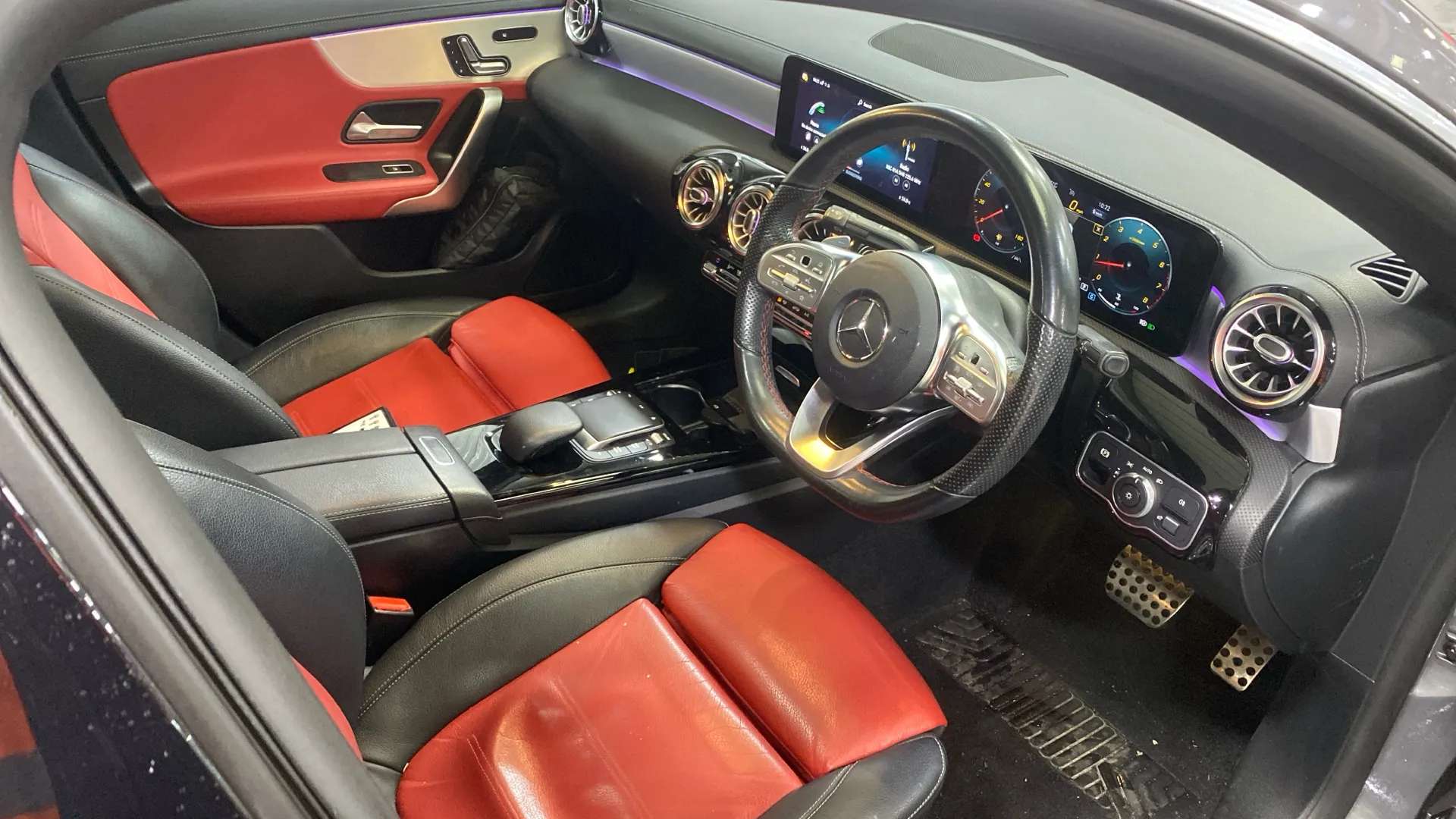 A 2020 MERCEDES-BENZ CLA CLASS CLA 180 AMG Line Premium Plus Tip Auto A 2020 MERCEDES-BENZ CLA CLASS CLA 180 AMG Line Premium Plus Tip Auto