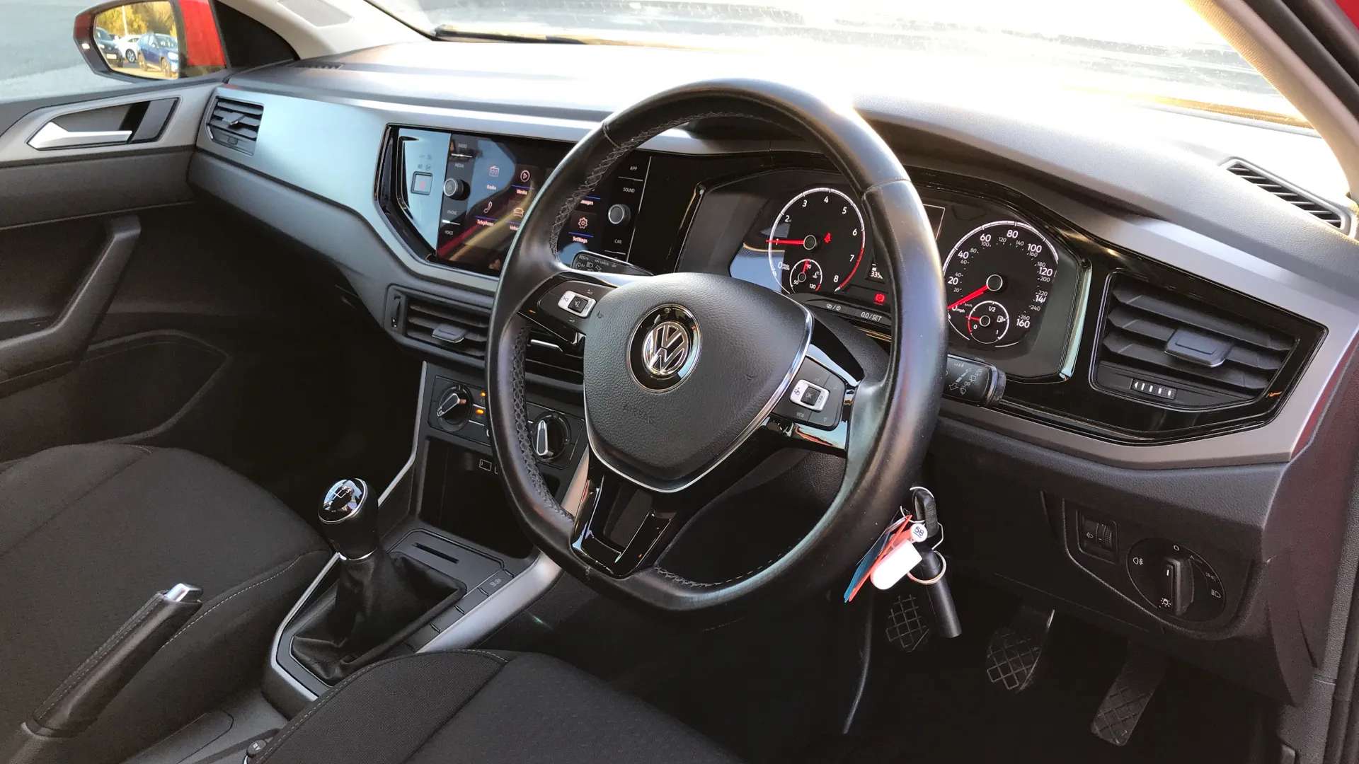 2019 VOLKSWAGEN POLO 2019 VOLKSWAGEN POLO