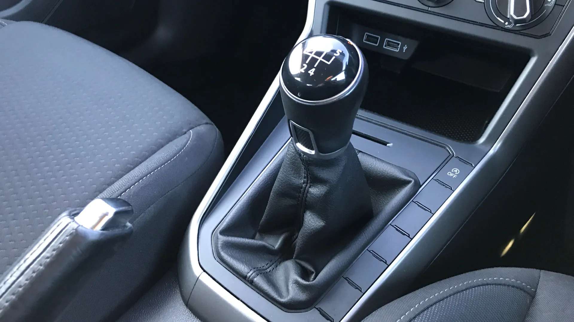 2019 VOLKSWAGEN POLO 2019 VOLKSWAGEN POLO