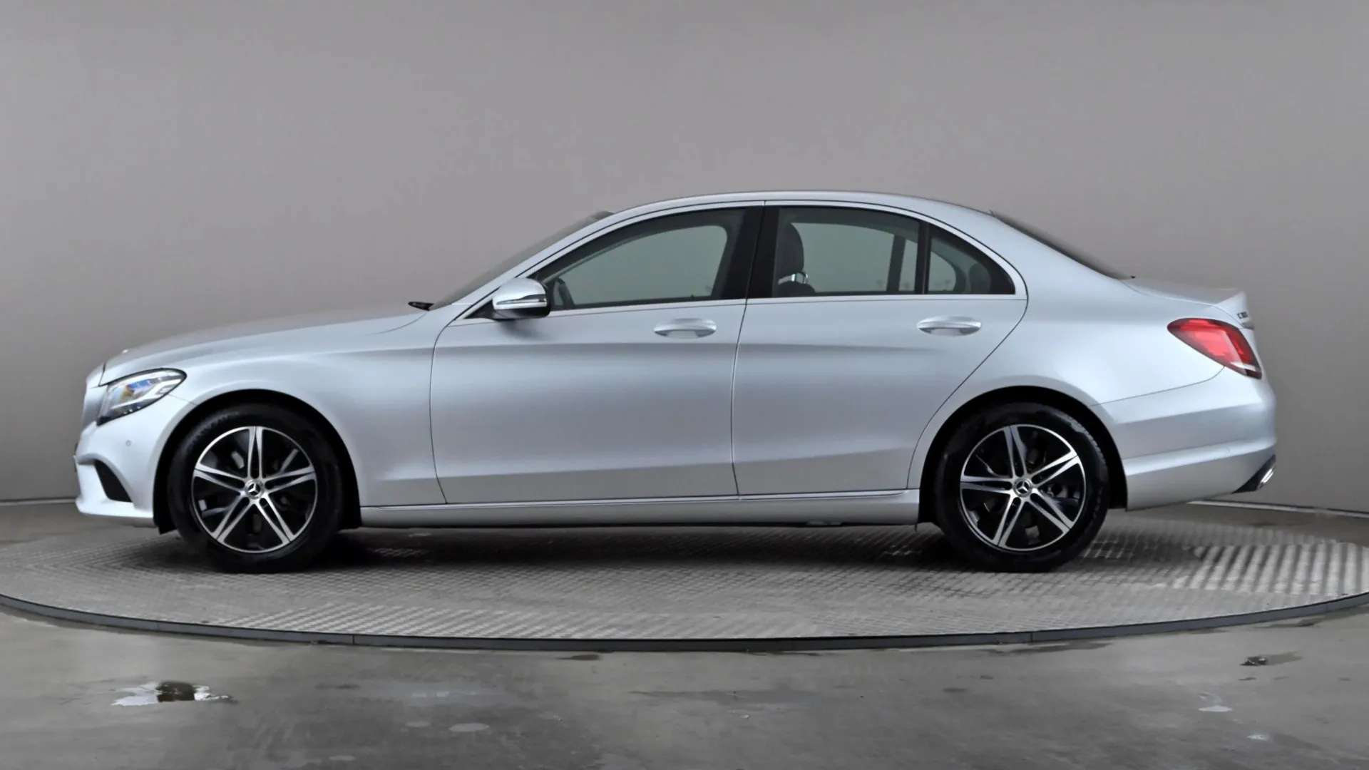 A 2019 MERCEDES-BENZ C CLASS C300 Sport 9G-Tronic A 2019 MERCEDES-BENZ C CLASS C300 Sport 9G-Tronic
