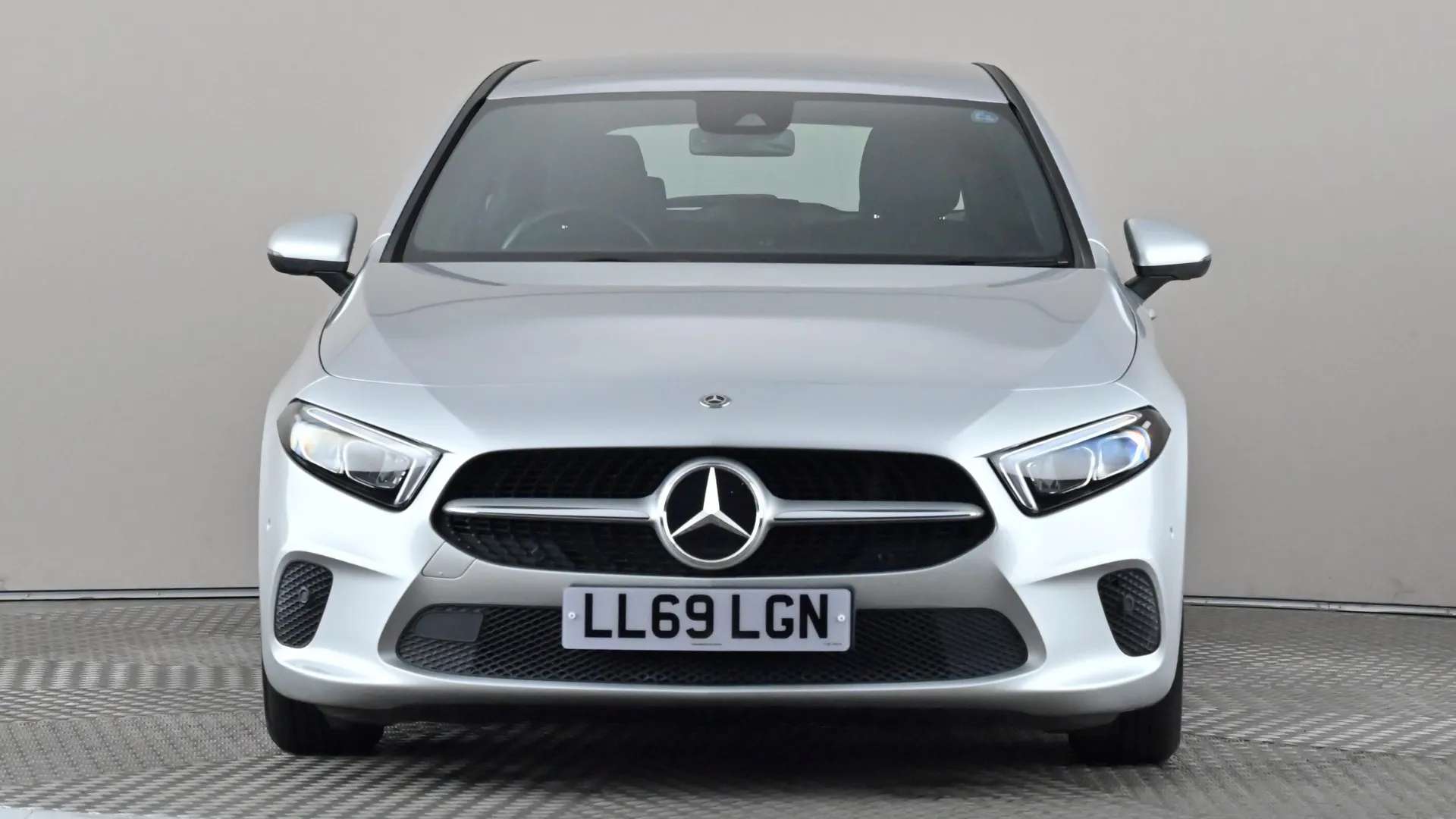 A 2019 MERCEDES-BENZ A CLASS A200 Sport Executive A 2019 MERCEDES-BENZ A CLASS A200 Sport Executive