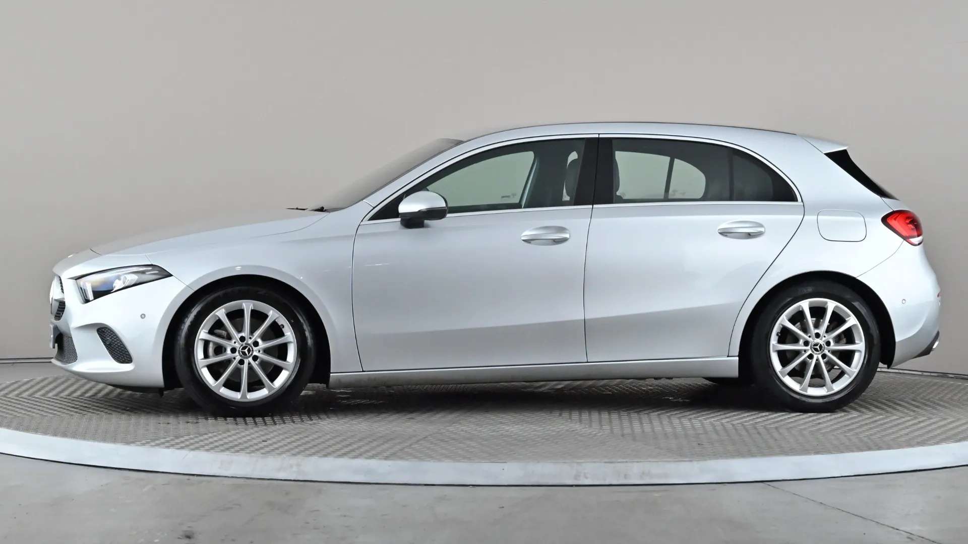 A 2019 MERCEDES-BENZ A CLASS A200 Sport Executive A 2019 MERCEDES-BENZ A CLASS A200 Sport Executive