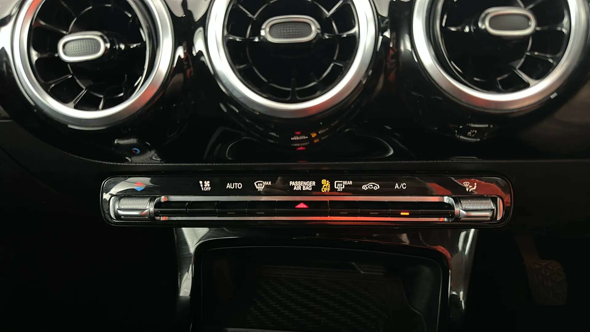 2019 MERCEDES-BENZ A CLASS 2019 MERCEDES-BENZ A CLASS