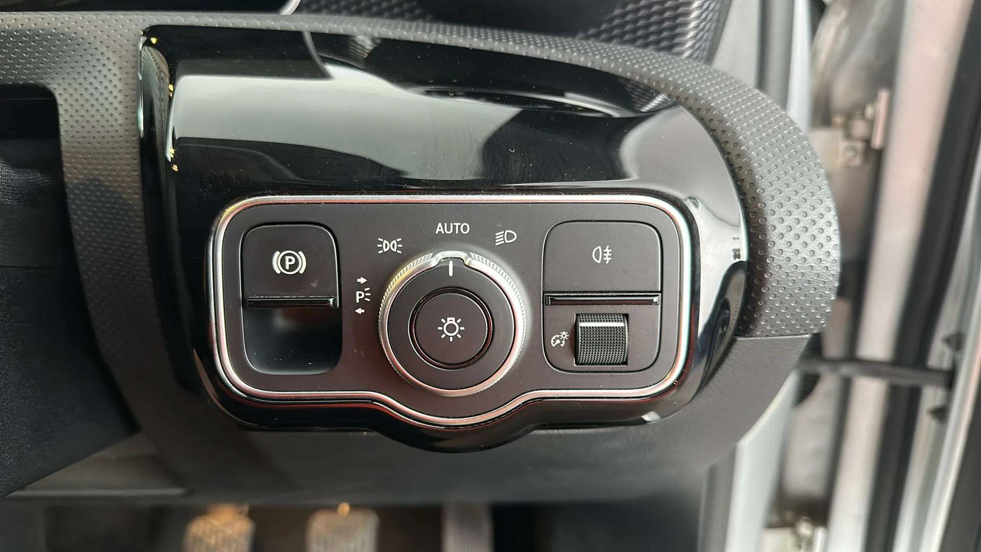 2019 MERCEDES-BENZ A CLASS 2019 MERCEDES-BENZ A CLASS