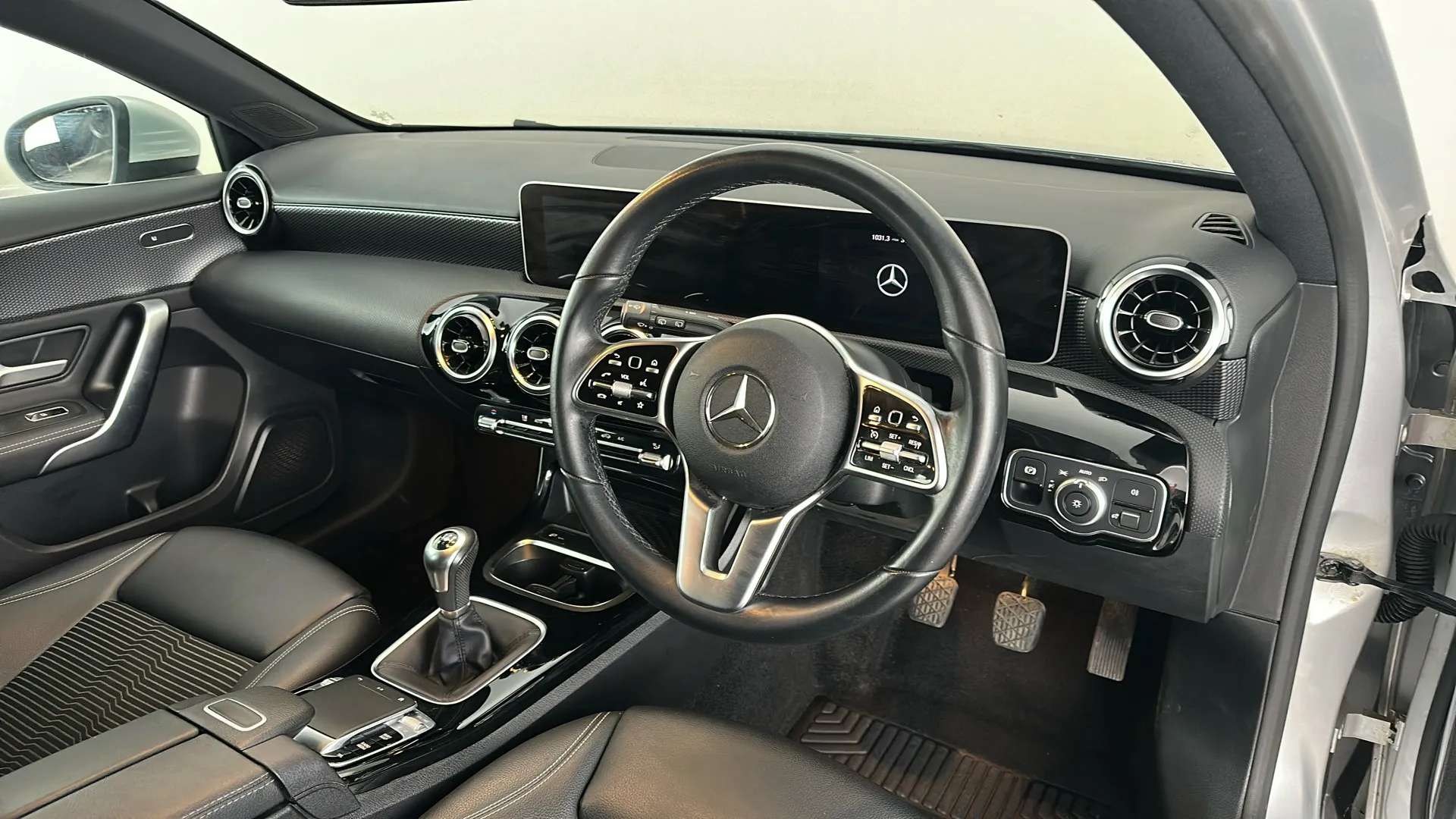 2019 MERCEDES-BENZ A CLASS 2019 MERCEDES-BENZ A CLASS