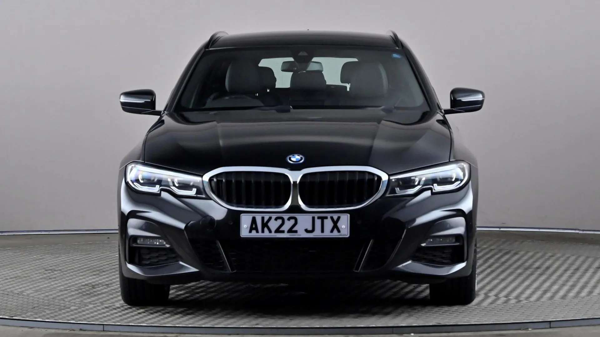 A 2022 BMW 3 SERIES TOURING 330e M Sport Step Auto A 2022 BMW 3 SERIES TOURING 330e M Sport Step Auto