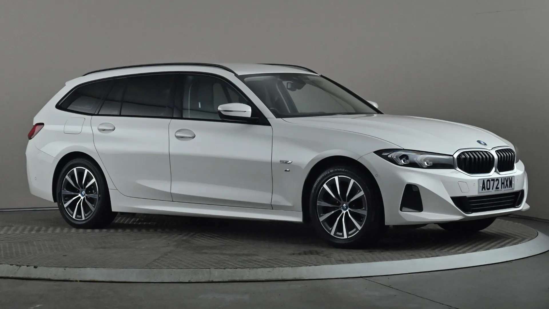 A 2022 BMW 3 SERIES TOURING 330e Sport Step Auto A 2022 BMW 3 SERIES TOURING 330e Sport Step Auto