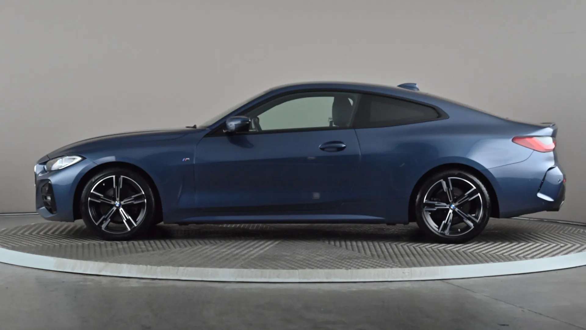 A 2022 BMW 4 SERIES 420i M Sport Step Auto A 2022 BMW 4 SERIES 420i M Sport Step Auto