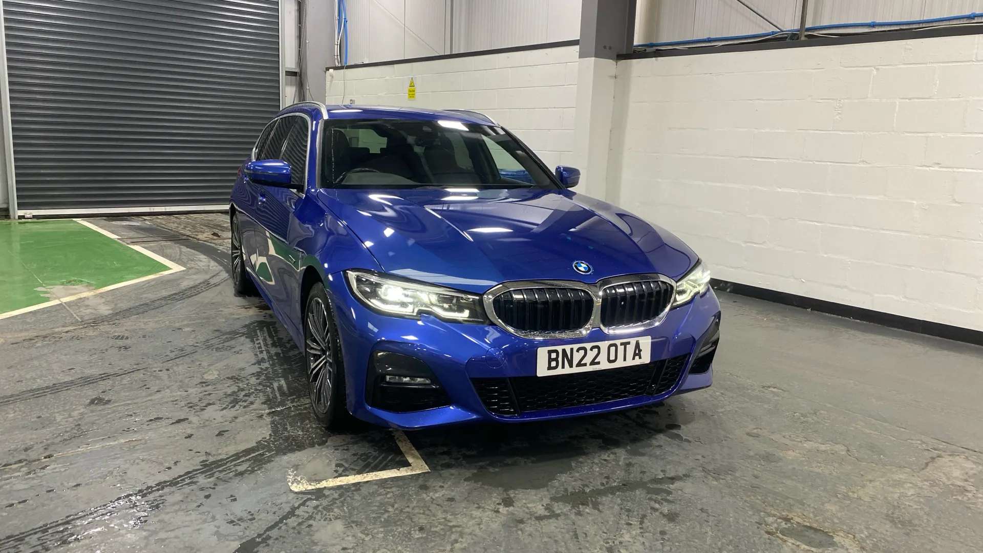 A 2022 BMW 3 SERIES 330e M Sport Step Auto A 2022 BMW 3 SERIES 330e M Sport Step Auto