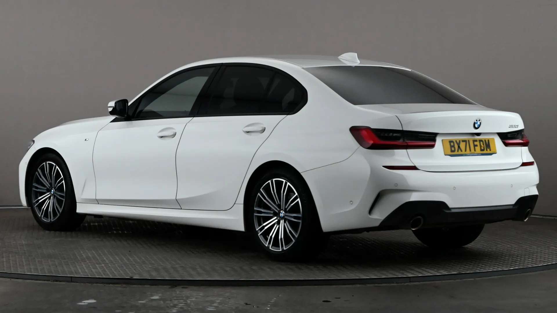 A 2021 BMW 3 SERIES 320i M Sport Step Auto A 2021 BMW 3 SERIES 320i M Sport Step Auto