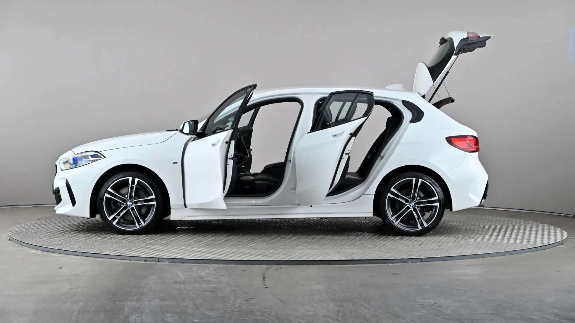 2022 BMW 1 SERIES 2022 BMW 1 SERIES