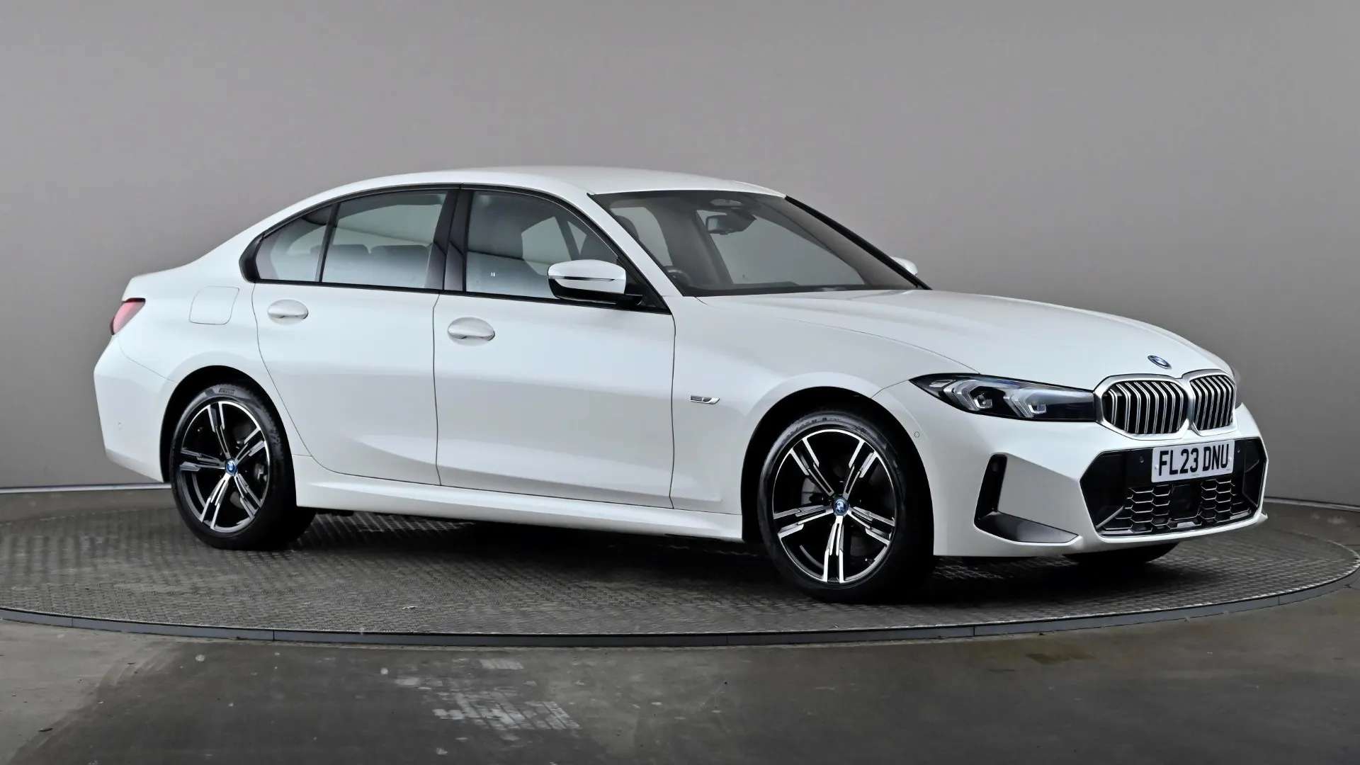 A 2023 BMW 3 SERIES 330e M Sport Step Auto A 2023 BMW 3 SERIES 330e M Sport Step Auto